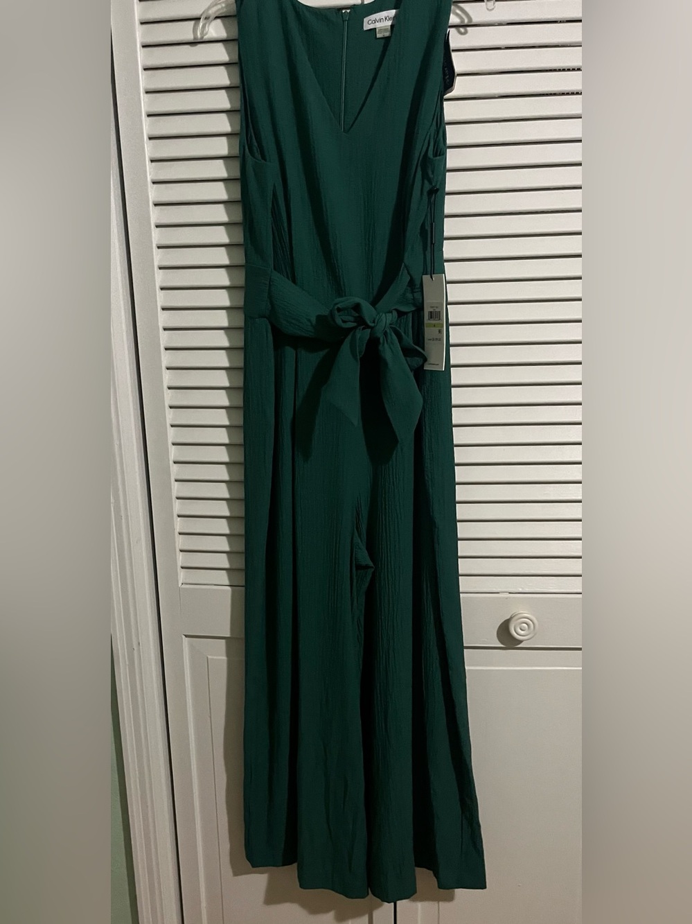 New Woman’s Calvin Klein Emerald Green Sleeveless Tie-Waist Jumpsuit size 4